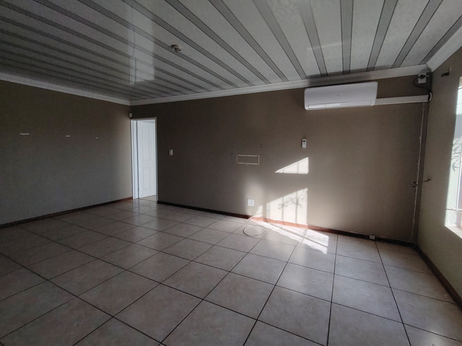 4 Bedroom Property for Sale in Mandela View Free State
